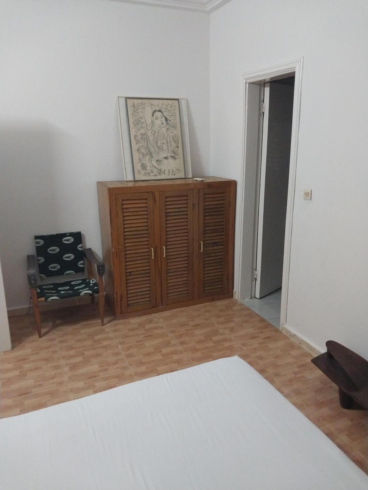 Chez Ousmane Fall Asecna Saint-Louis Rum bild
